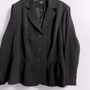 Madison Woman Vintage Black Blazer Jacket‎